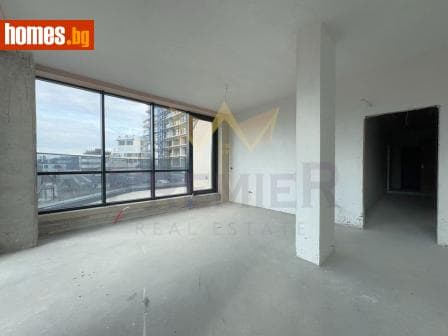 Тристаен, 189m²