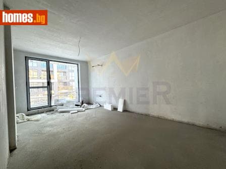 Тристаен, 134m²