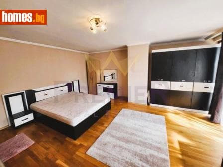 Тристаен, 173m²