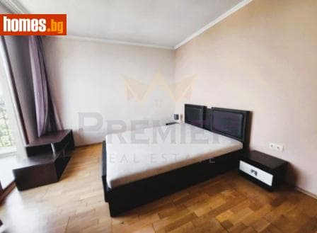 Тристаен, 173m²