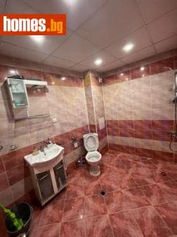Двустаен, 65m²