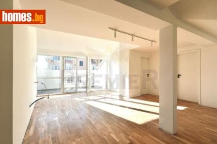 Тристаен, 120m²
