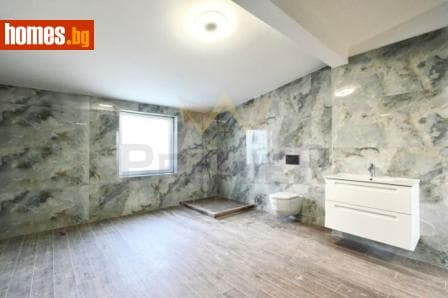 Тристаен, 120m²