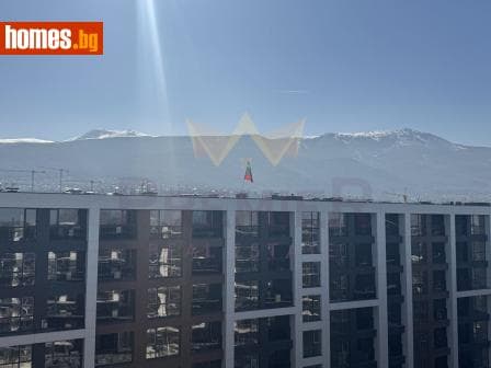 Тристаен, 121m²