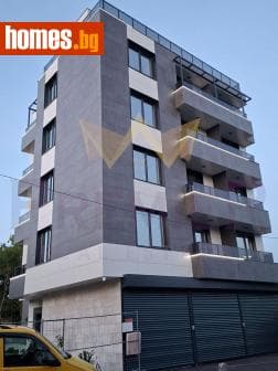 Тристаен, 97m²