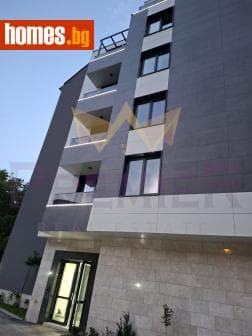 Тристаен, 97m²