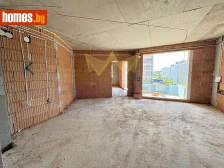Двустаен, 82m²
