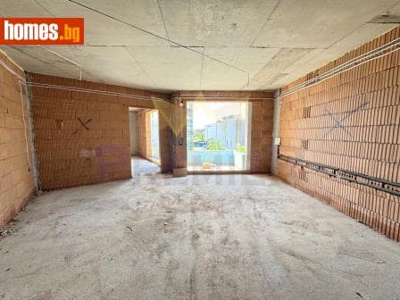 Двустаен, 82m²