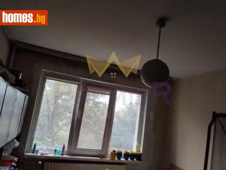 Тристаен, 78m²