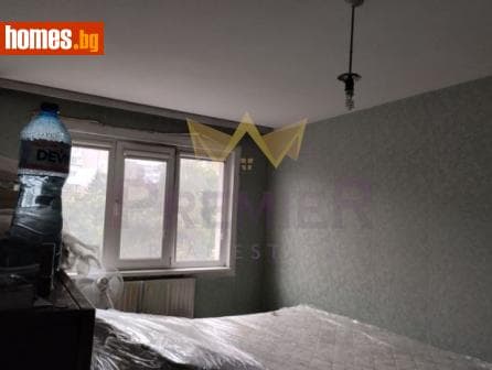 Тристаен, 78m²
