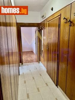 Двустаен, 67m²