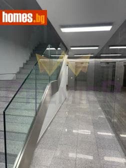 Тристаен, 129m²