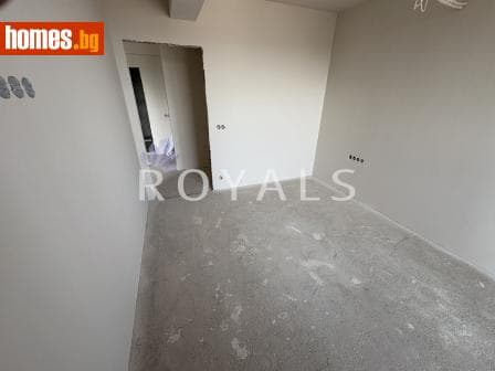 Тристаен, 108m²