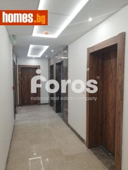 Тристаен, 127m²