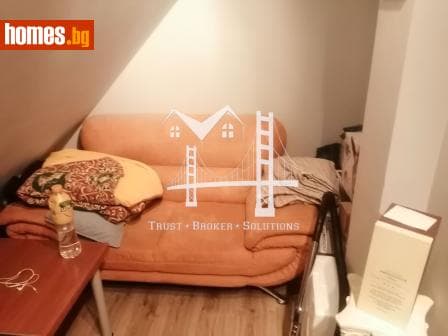 Тристаен, 100m²