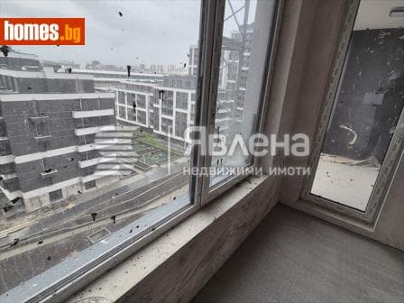 Тристаен, 105m²