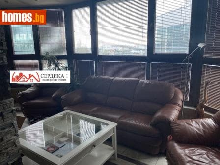 Тристаен, 129m²