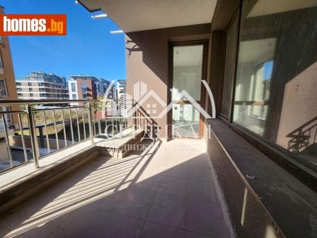Тристаен, 105m²