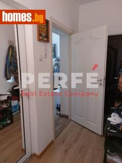 Тристаен, 80m²