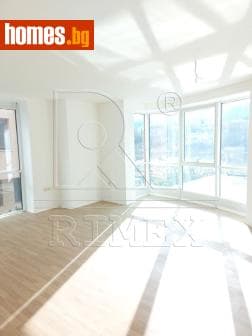 Тристаен, 129m²