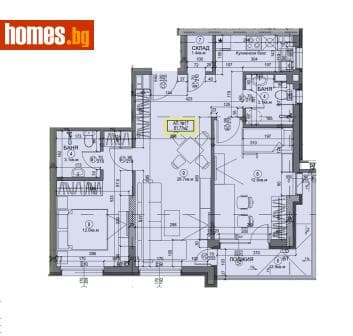 Тристаен, 104m²