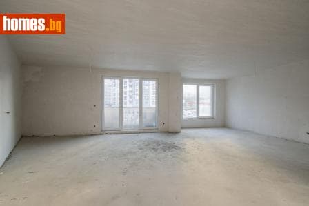 Тристаен, 167m²