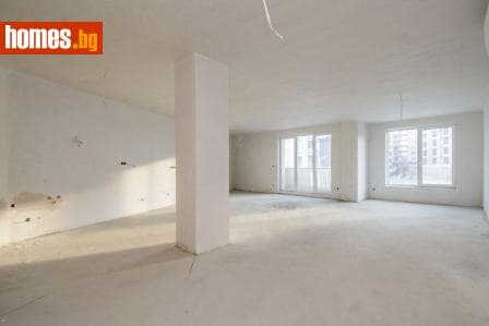 Тристаен, 167m²