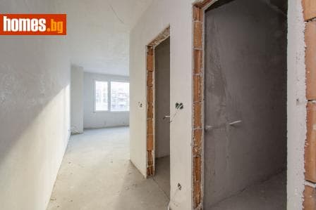 Тристаен, 167m²