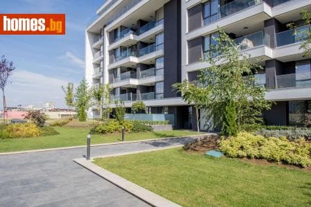 Двустаен, 82m²