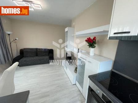Тристаен, 85m²