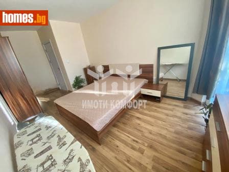 Тристаен, 110m²