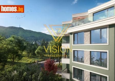 Тристаен, 93m²