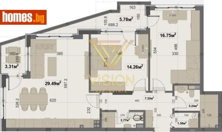 Тристаен, 117m²
