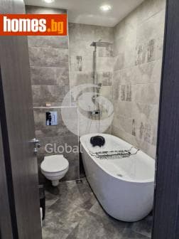 Тристаен, 114m²