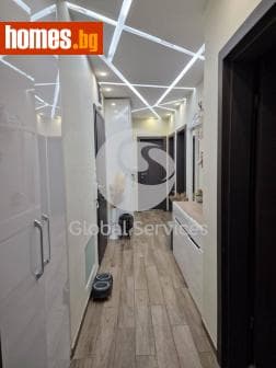 Тристаен, 114m²