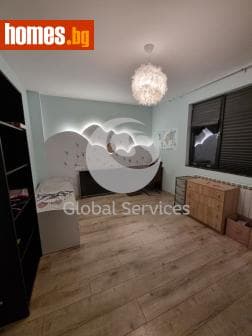 Тристаен, 114m²