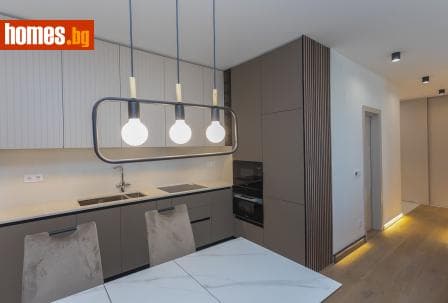 Двустаен, 80m²
