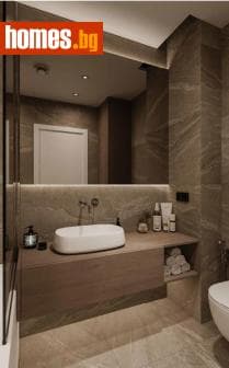 Тристаен, 127m²