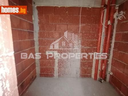Двустаен, 81m²