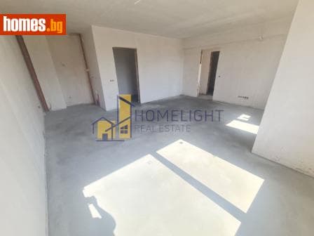 Тристаен, 107m²