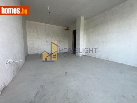 Тристаен, 118m²