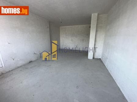 Тристаен, 118m²