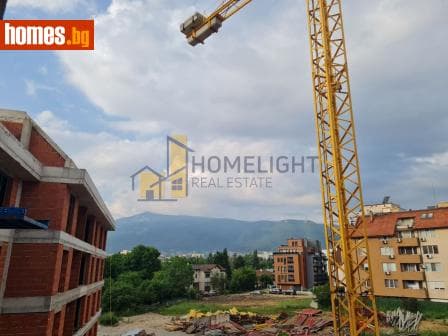 Тристаен, 133m²