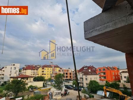 Тристаен, 133m²