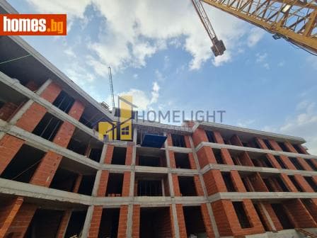 Тристаен, 133m²