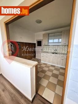 Тристаен, 88m²