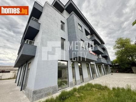 Тристаен, 103m²