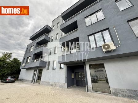 Тристаен, 103m²