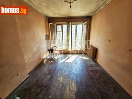 Двустаен, 67m²