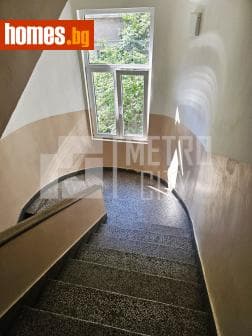 Двустаен, 67m²